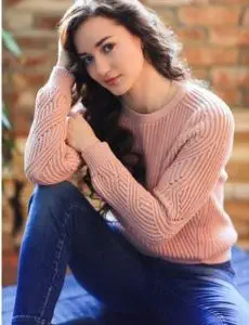 Elite escort service in Loha for home and hotel visits